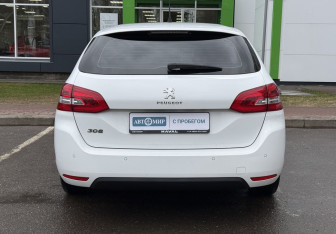 Подержанный автомобиль Peugeot 308 Wagon 2021 года (6 фото)