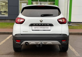 Подержанный автомобиль Renault Kaptur 2017 года (6 фото)