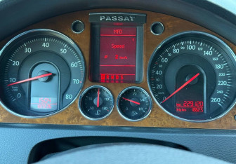 Подержанный автомобиль Volkswagen Passat Sedan 2008 года (13 фото)