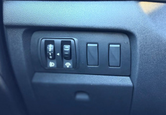 Подержанный автомобиль Renault Fluence 2014 года (14 фото)