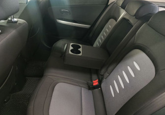 Подержанный автомобиль Kia Ceed Wagon 2015 года (15 фото)