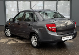 Подержанный автомобиль LADA (ВАЗ) Granta Sedan 2017 года (8 фото)