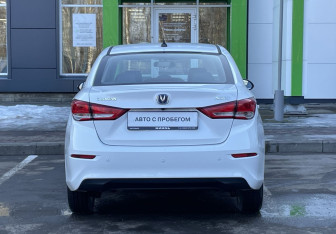 Подержанный автомобиль Changan Alsvin 2023 года (6 фото)