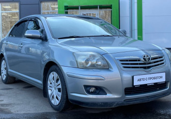 Подержанный автомобиль Toyota Avensis Sedan 2007 года (3 фото)