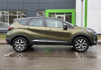 Подержанный автомобиль Renault Kaptur 2016 года (4 фото)