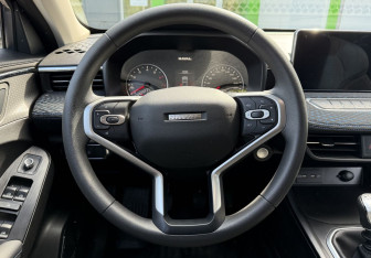 Подержанный автомобиль Haval Jolion 2025 года (15 фото)