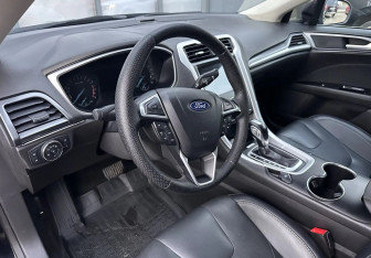 Подержанный автомобиль Ford Mondeo Sedan 2018 года (11 фото)
