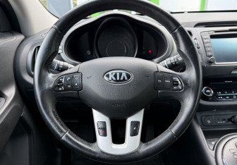 Подержанный автомобиль Kia Sportage 2013 года (12 фото)