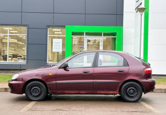 Подержанный автомобиль ЗАЗ Chance Hatchback 2011 года (8 фото)