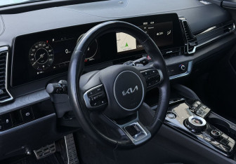 Подержанный автомобиль Kia Sportage 2023 года (14 фото)