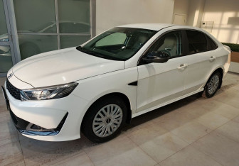 Подержанный автомобиль Kaiyi E5 2024 года (5 фото)