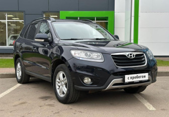 Подержанный автомобиль Hyundai Santa Fe 2012 года (3 фото)