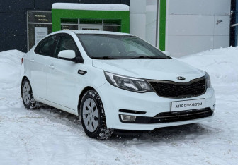 Подержанный автомобиль Kia Rio Sedan 2015 года (3 фото)