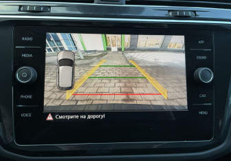 Подержанный автомобиль Volkswagen Tiguan 2020 года (14 фото)