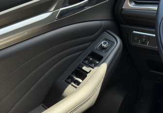 Подержанный автомобиль Haval F7 2020 года (15 фото)
