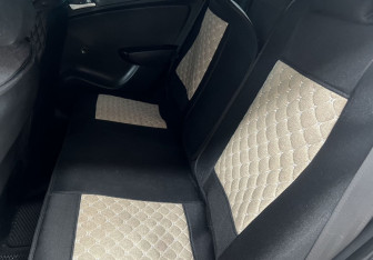 Подержанный автомобиль Hyundai Solaris Sedan 2011 года (13 фото)