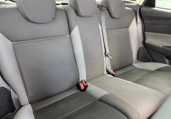 Подержанный автомобиль Ford Focus Hatchback 2013 года (11 фото)