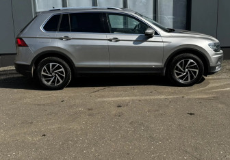Подержанный автомобиль Volkswagen Tiguan 2018 года (4 фото)