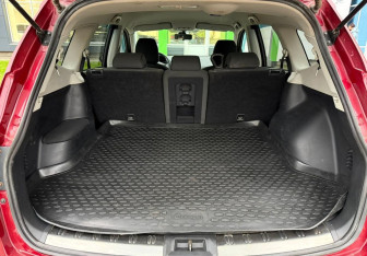 Подержанный автомобиль Nissan Qashqai+2 2012 года (18 фото)