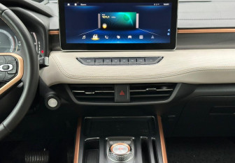 Подержанный автомобиль Haval Jolion 2023 года (14 фото)