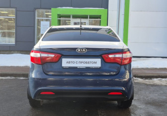 Подержанный автомобиль Kia Rio Sedan 2012 года (6 фото)