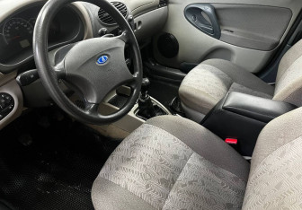 Подержанный автомобиль LADA (ВАЗ) Kalina Wagon 2010 года (10 фото)