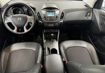 Подержанный автомобиль Hyundai ix35 2013 года (9 фото)