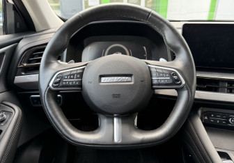 Подержанный автомобиль Haval F7x 2023 года (12 фото)