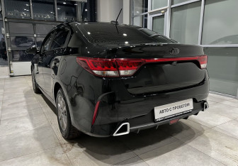 Подержанный автомобиль Kia Rio Sedan 2021 года (8 фото)