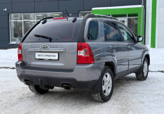 Подержанный автомобиль Kia Sportage 2009 года (5 фото)