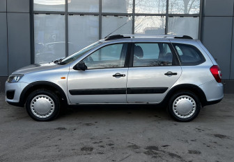 Подержанный автомобиль LADA (ВАЗ) Kalina Wagon 2015 года (4 фото)