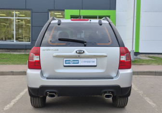Подержанный автомобиль Kia Sportage 2010 года (7 фото)