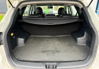 Подержанный автомобиль Hyundai ix35 2014 года (16 фото)