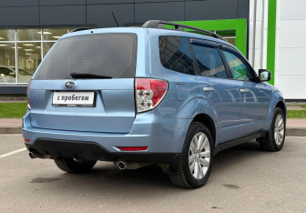 Подержанный автомобиль Subaru Forester Suv 2011 года (5 фото)