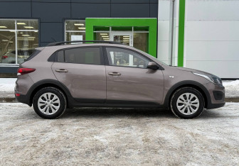 Подержанный автомобиль Kia Rio Hatchback 2018 года (4 фото)