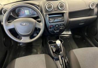 Подержанный автомобиль LADA (ВАЗ) Granta Liftback 2015 года (11 фото)