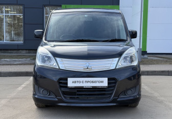Подержанный автомобиль Mitsubishi Delica D:2 Compactvan 2015 года (2 фото)