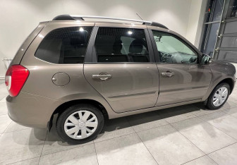 Подержанный автомобиль LADA (ВАЗ) Granta Wagon 2020 года (4 фото)