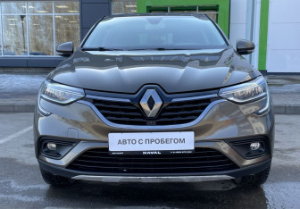 Подержанный автомобиль Renault Arkana 2019 года (2 фото)