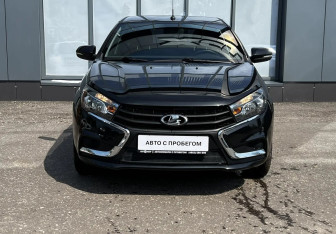 Подержанный автомобиль LADA (ВАЗ) Vesta Sedan 2018 года (3 фото)