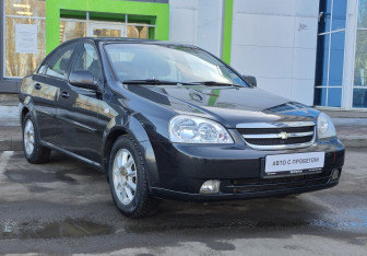 Подержанный автомобиль Chevrolet Lacetti Sedan 2011 года (3 фото)