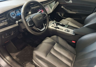 Подержанный автомобиль Omoda S5 2023 года (10 фото)