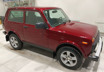 Подержанный автомобиль LADA (ВАЗ) 2121 (4x4) 2018 года (4 фото)