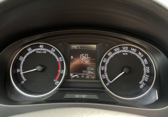 Подержанный автомобиль Skoda Rapid Liftback 2018 года (12 фото)