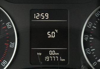 Подержанный автомобиль Skoda Octavia Liftback 2012 года (12 фото)