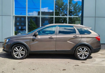Подержанный автомобиль LADA (ВАЗ) Vesta Wagon 2017 года (5 фото)