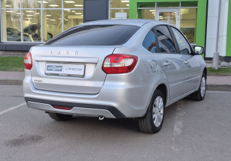 Подержанный автомобиль LADA (ВАЗ) Granta Liftback 2022 года (5 фото)