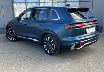 Подержанный автомобиль Geely Monjaro 2023 года (8 фото)
