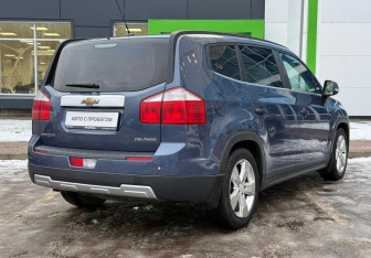 Подержанный автомобиль Chevrolet Orlando 2014 года (5 фото)