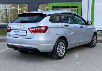 Подержанный автомобиль LADA (ВАЗ) Vesta Wagon 2021 года (5 фото)